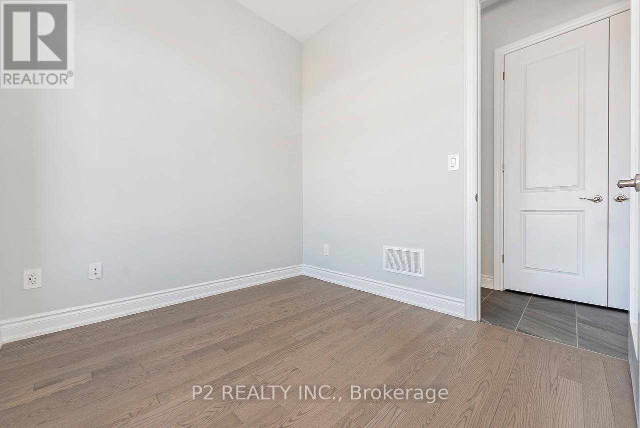 8 Wild Ginger Lane, Springwater, Ontario  L9X 2C9 - Photo 6 - S12423023