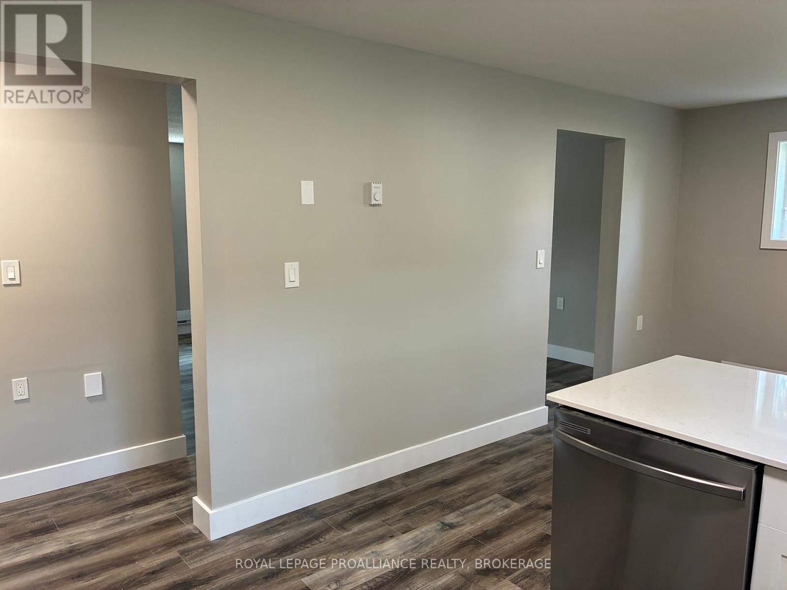 565 Emma Street, Gananoque, Ontario  K7G 2Y6 - Photo 13 - X12423079