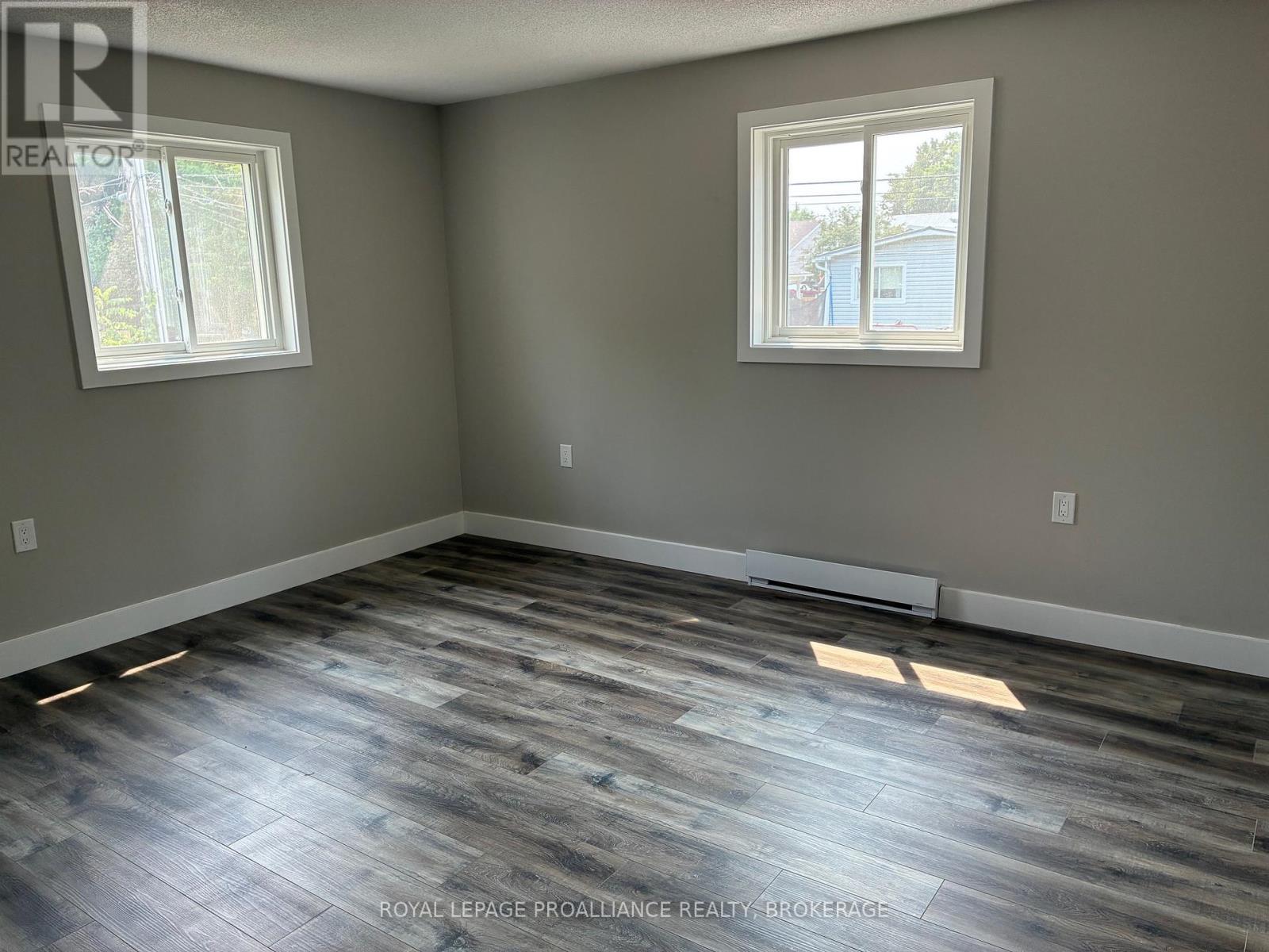 565 Emma Street, Gananoque, Ontario  K7G 2Y6 - Photo 24 - X12423079