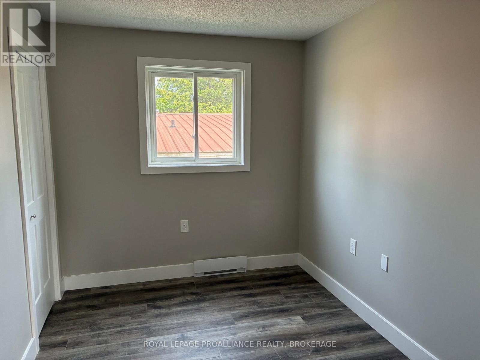 565 Emma Street, Gananoque, Ontario  K7G 2Y6 - Photo 29 - X12423079