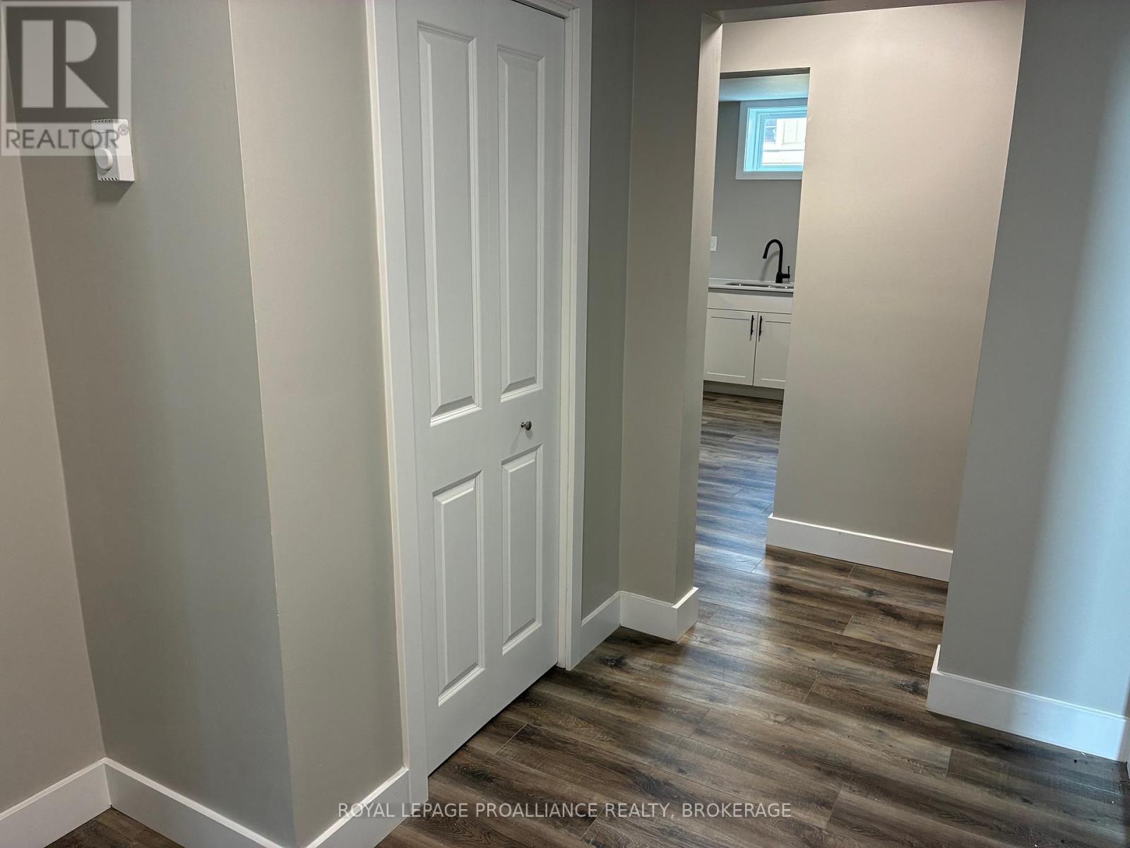 565 Emma Street, Gananoque, Ontario  K7G 2Y6 - Photo 3 - X12423079