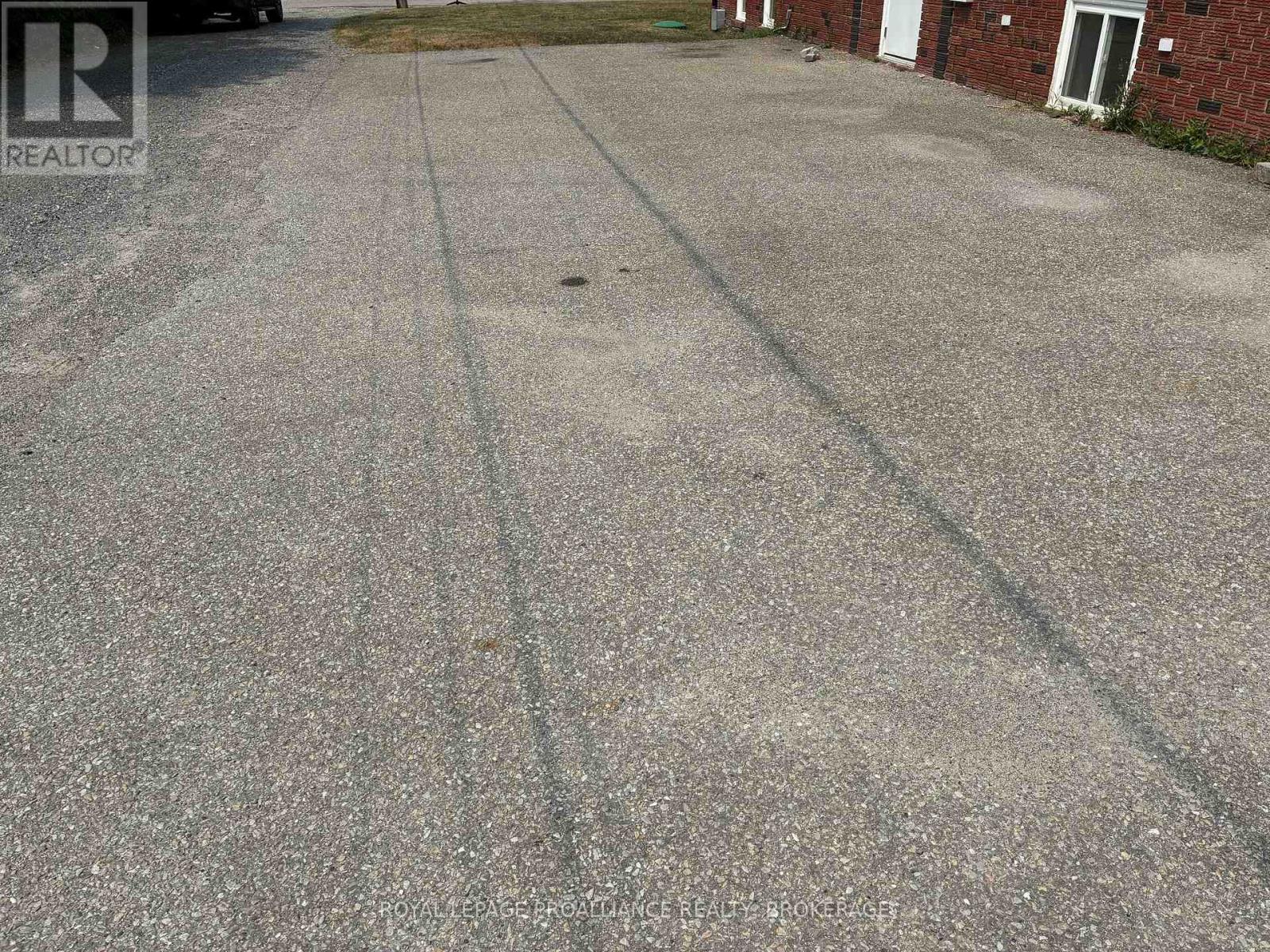 565 Emma Street, Gananoque, Ontario  K7G 2Y6 - Photo 34 - X12423079