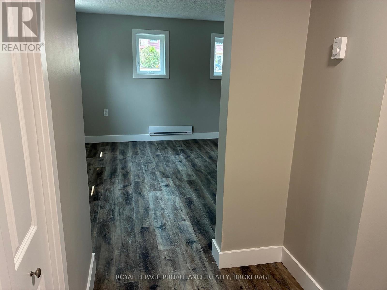 565 Emma Street, Gananoque, Ontario  K7G 2Y6 - Photo 6 - X12423079