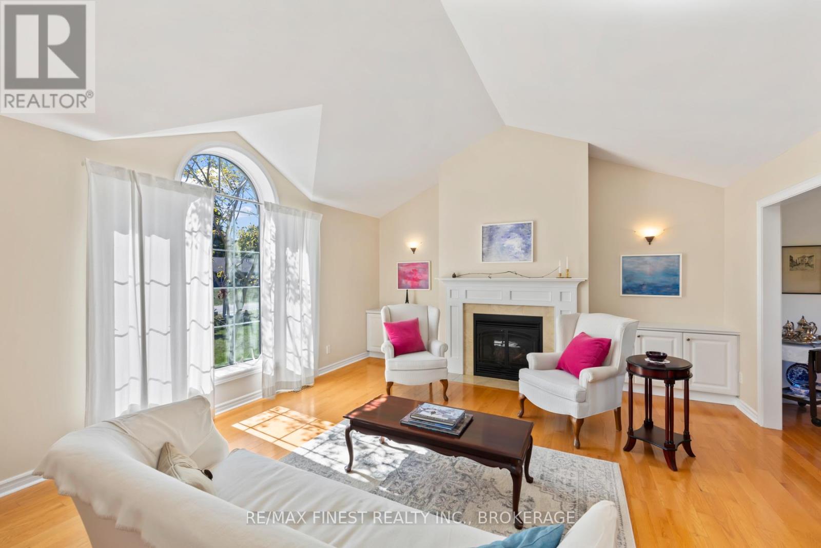 9 Wilmot Street, Kingston, Ontario  K7L 4V1 - Photo 4 - X12423099