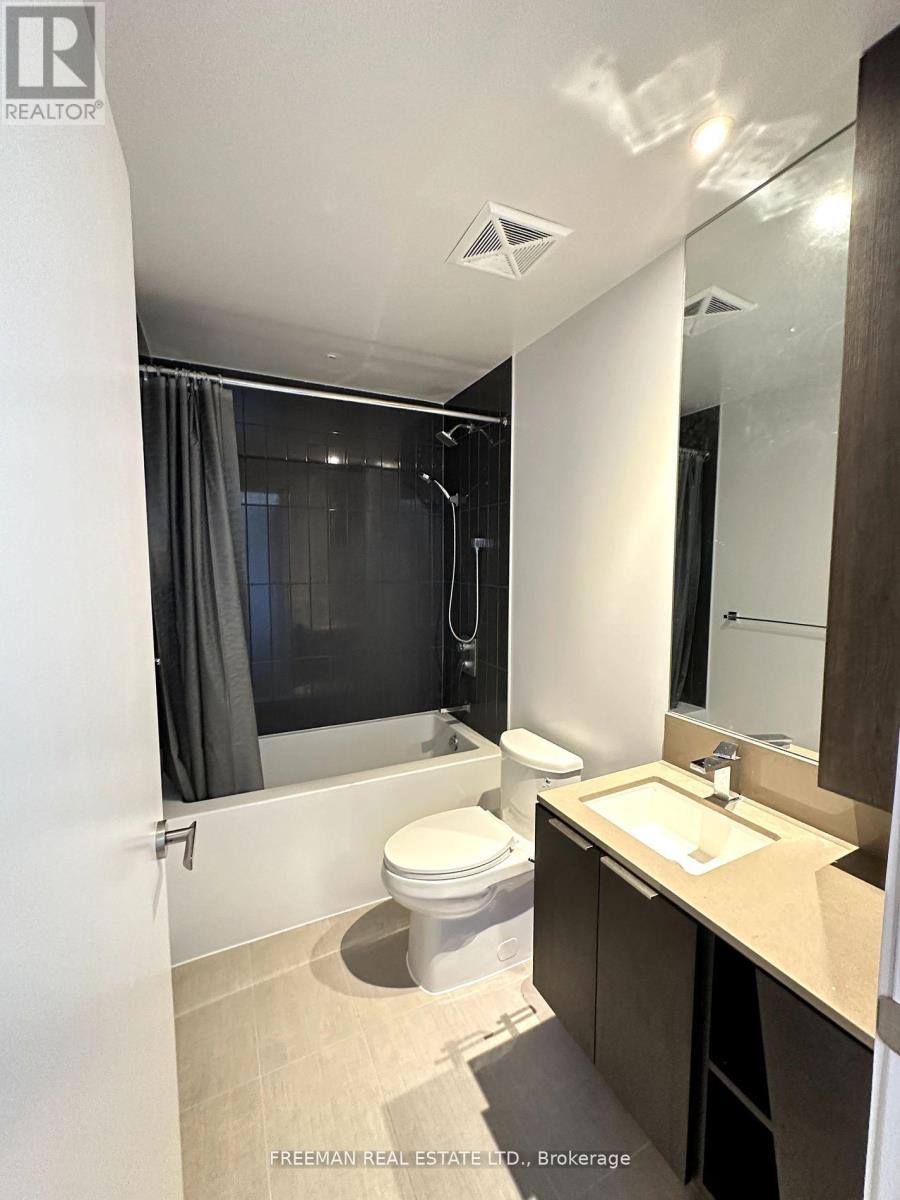 5602 - 3900 Confederation Parkway, Mississauga, Ontario  L5B 0M3 - Photo 10 - W12423032