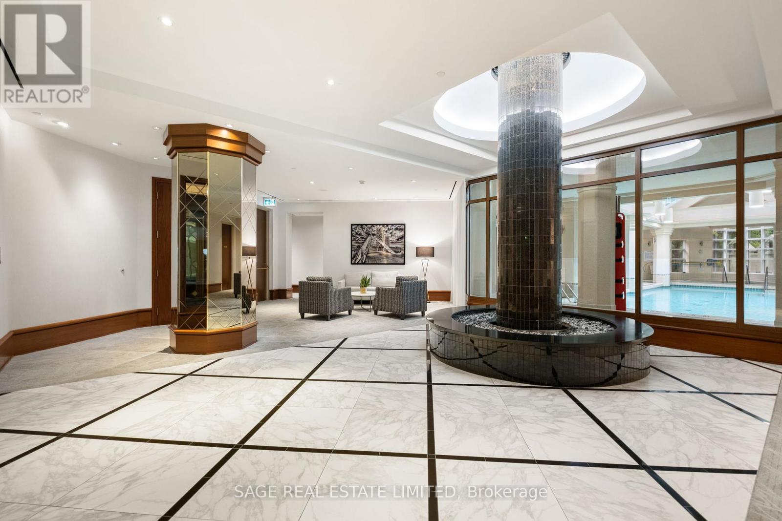 208 - 1 Palace Pier Court, Toronto, Ontario  M8V 3W9 - Photo 18 - W12423040