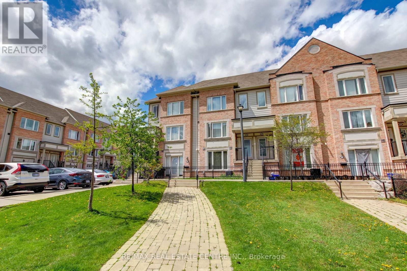 190 - 3050 Erin Centre Boulevard, Mississauga, Ontario  L5M 0P5 - Photo 1 - W12423045