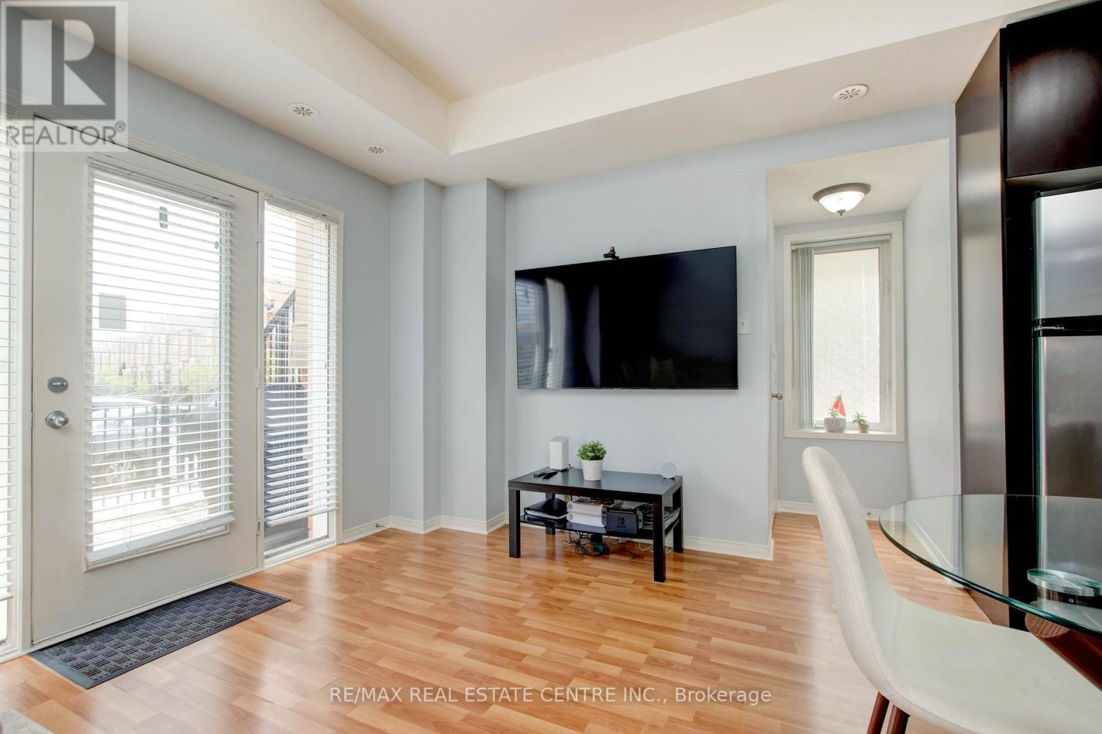 190 - 3050 Erin Centre Boulevard, Mississauga, Ontario  L5M 0P5 - Photo 12 - W12423045