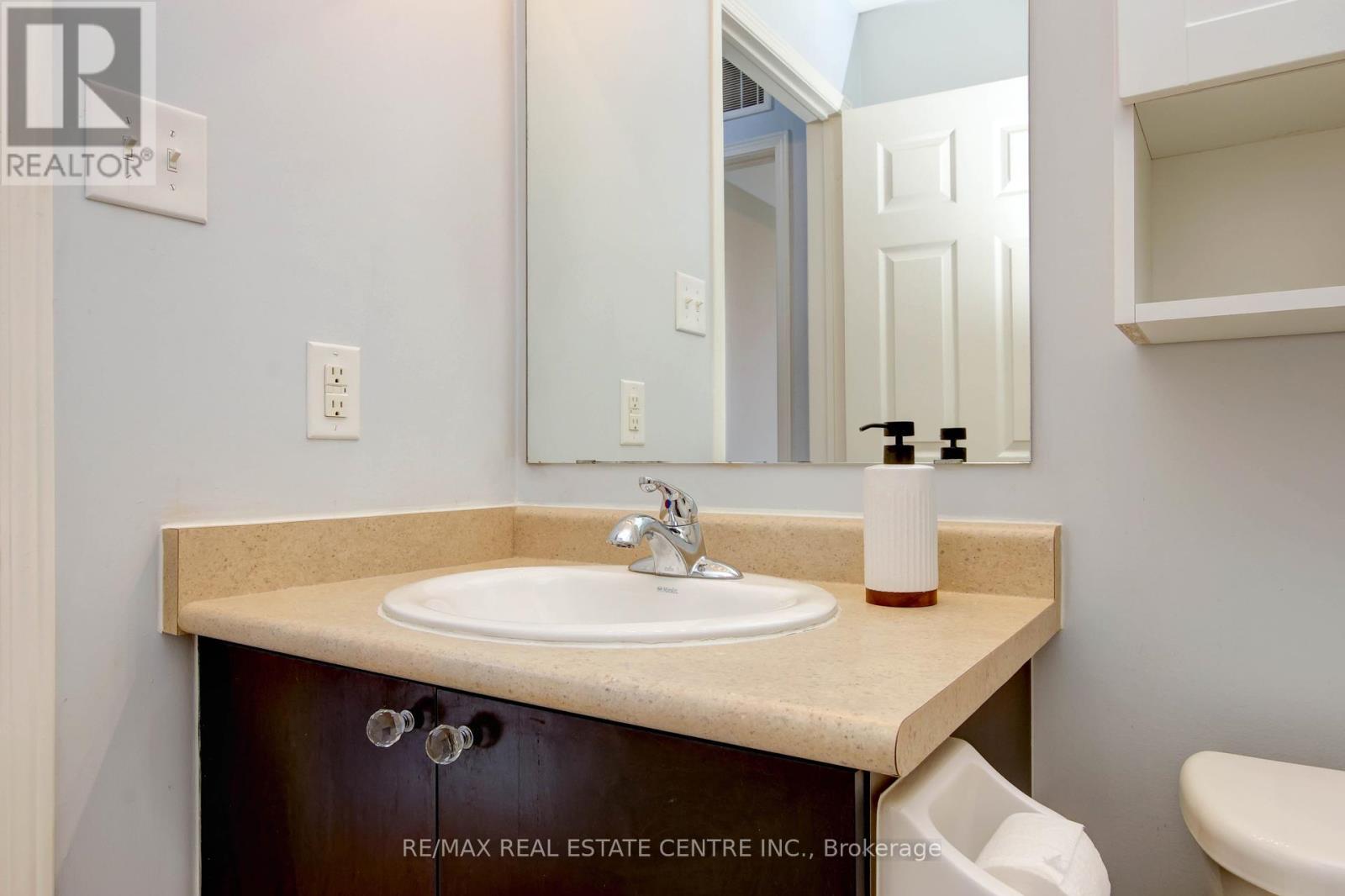 190 - 3050 Erin Centre Boulevard, Mississauga, Ontario  L5M 0P5 - Photo 22 - W12423045