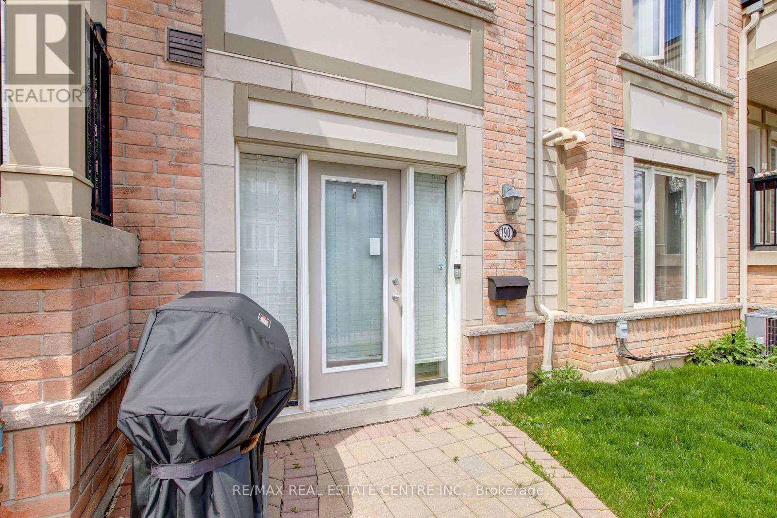 190 - 3050 Erin Centre Boulevard, Mississauga, Ontario  L5M 0P5 - Photo 4 - W12423045