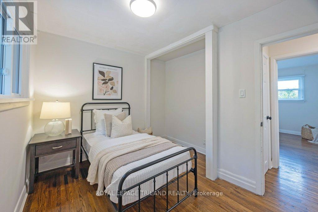 426 Beachwood Avenue, London South, Ontario  N6J 3K1 - Photo 19 - X12423084