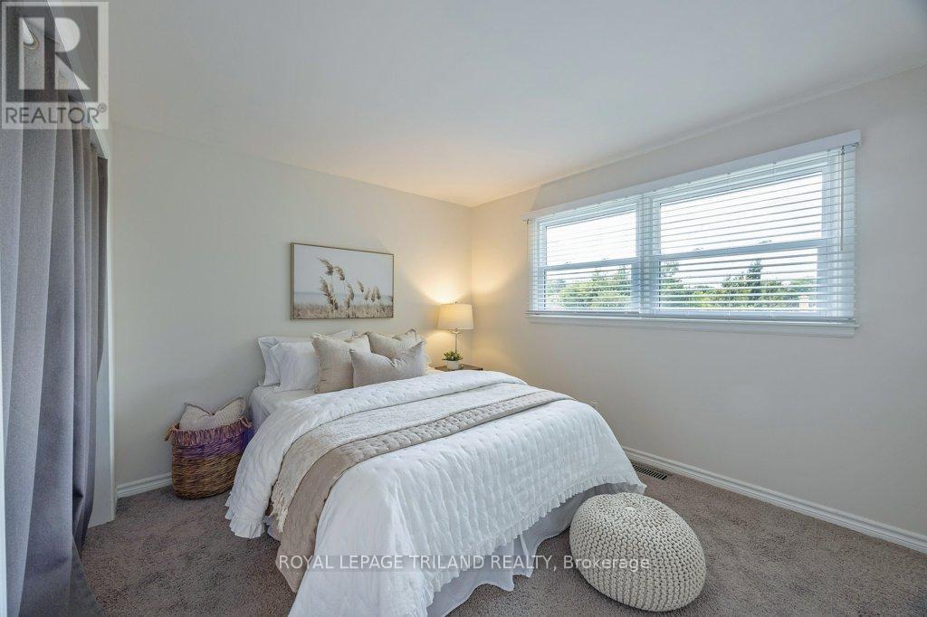 426 Beachwood Avenue, London South, Ontario  N6J 3K1 - Photo 24 - X12423084