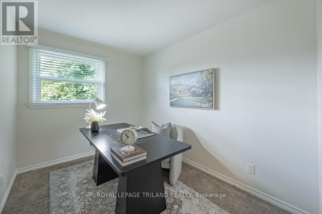 426 Beachwood Avenue, London South, Ontario  N6J 3K1 - Photo 25 - X12423084