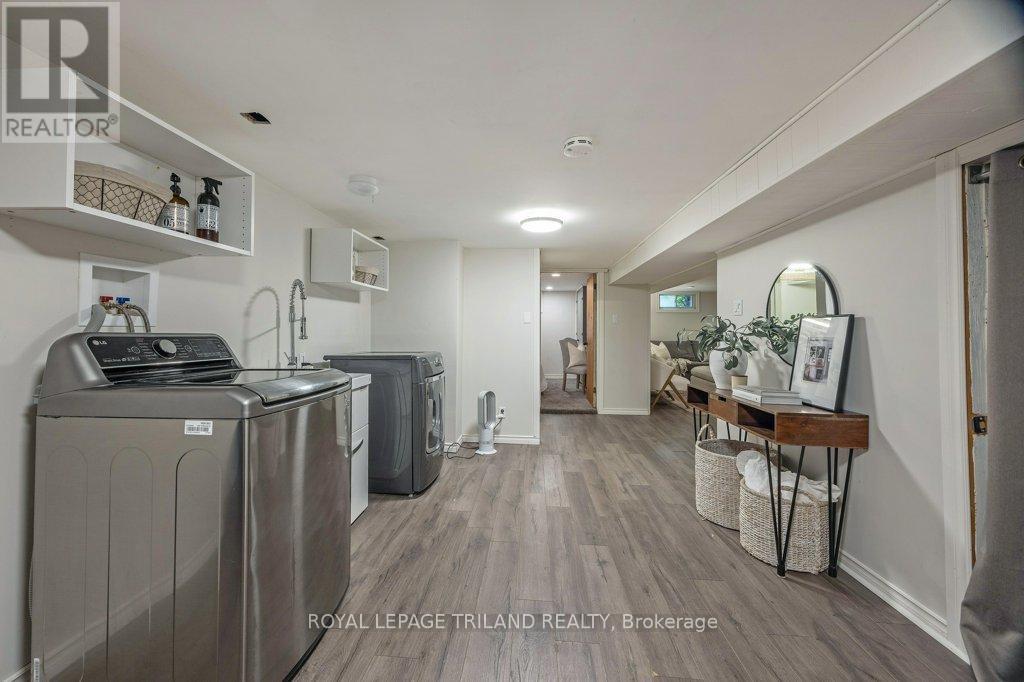 426 Beachwood Avenue, London South, Ontario  N6J 3K1 - Photo 29 - X12423084
