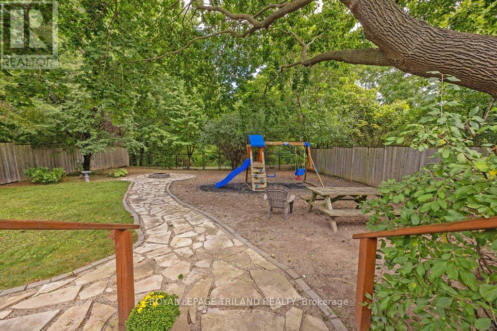 426 Beachwood Avenue, London South, Ontario  N6J 3K1 - Photo 39 - X12423084