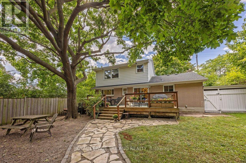 426 Beachwood Avenue, London South, Ontario  N6J 3K1 - Photo 41 - X12423084