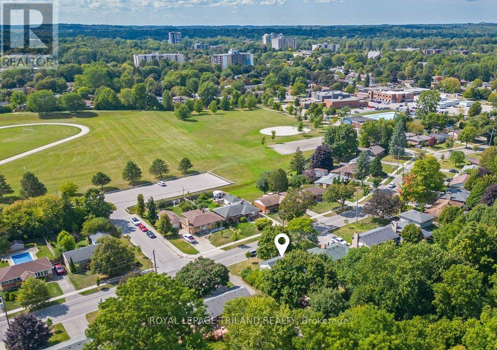 426 Beachwood Avenue, London South, Ontario  N6J 3K1 - Photo 46 - X12423084