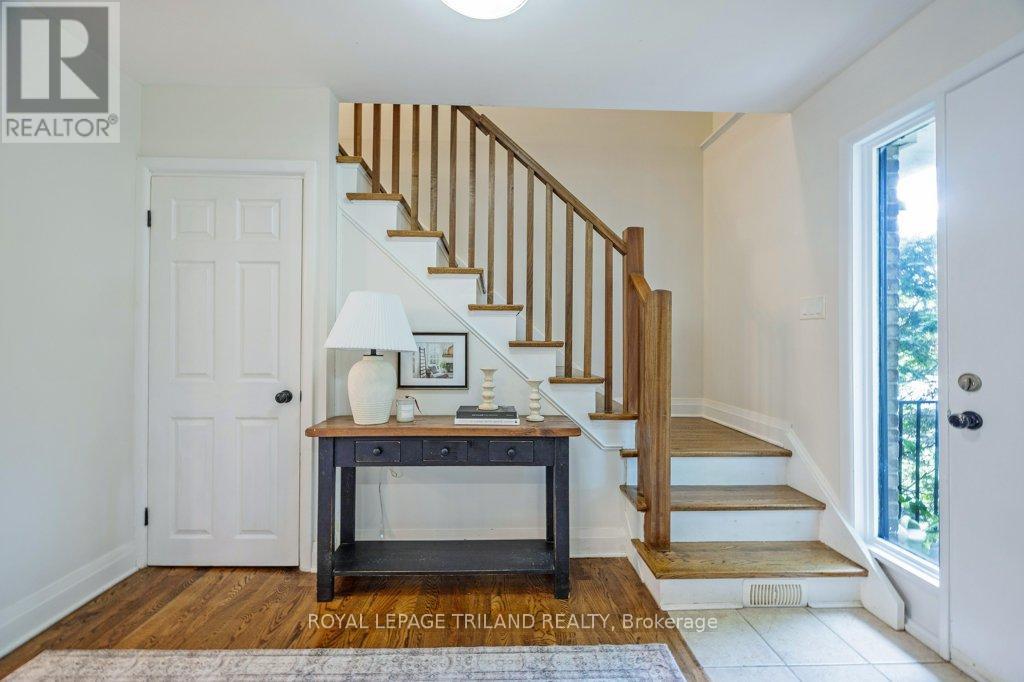 426 Beachwood Avenue, London South, Ontario  N6J 3K1 - Photo 7 - X12423084