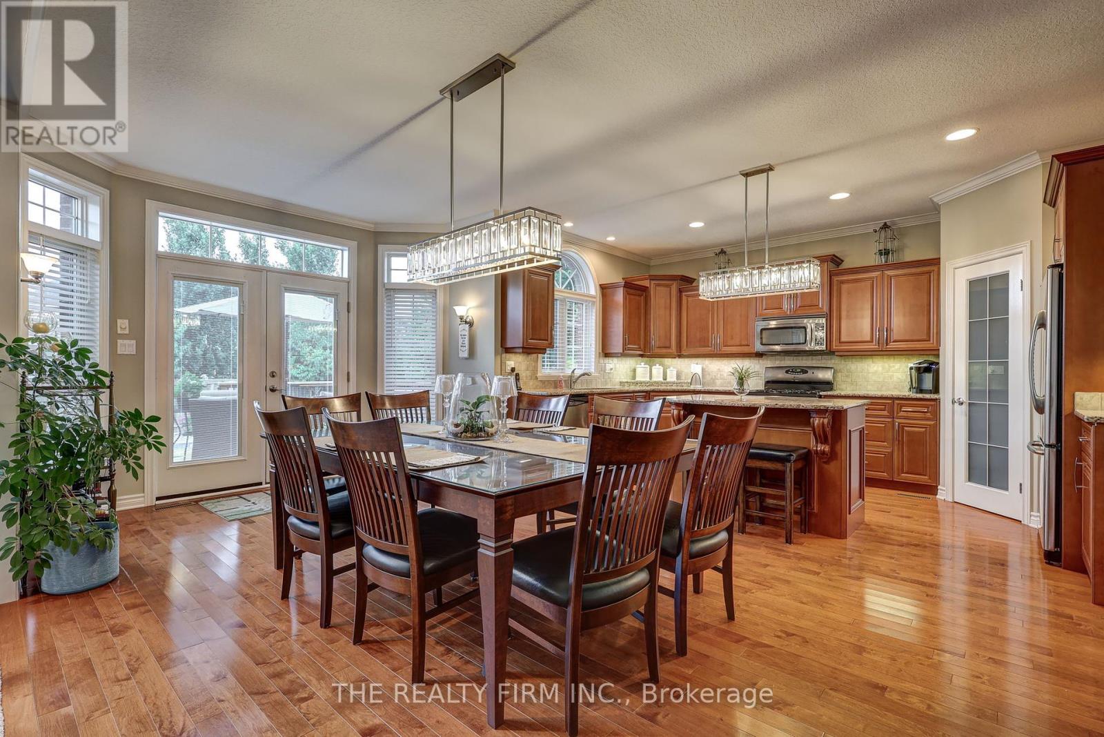 486 Plane Tree Drive, London North, Ontario  N6G 5L6 - Photo 11 - X12423157