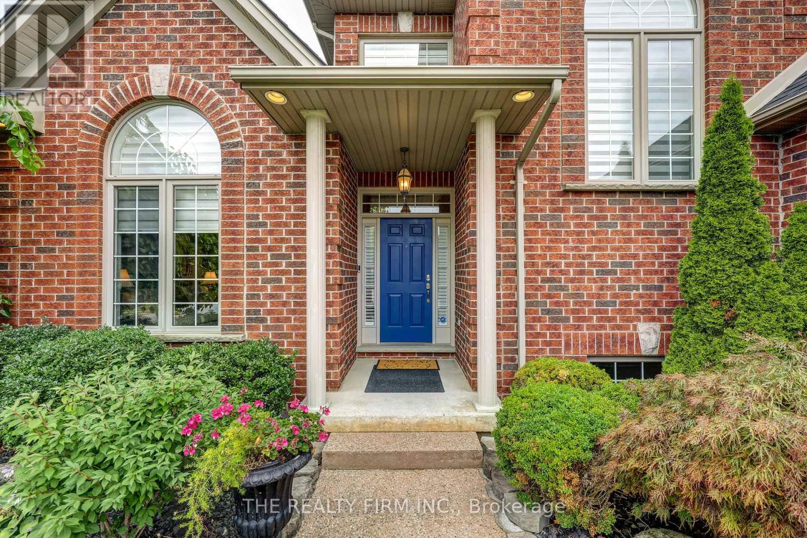 486 Plane Tree Drive, London North, Ontario  N6G 5L6 - Photo 3 - X12423157