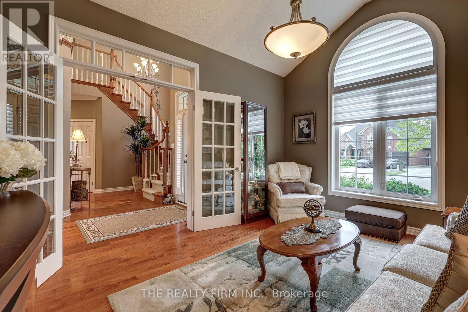 486 Plane Tree Drive, London North, Ontario  N6G 5L6 - Photo 6 - X12423157