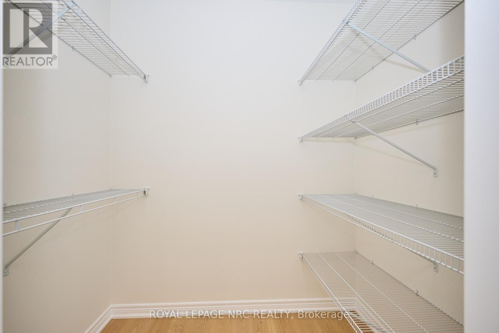 17 Glenbarr Road, St. Catharines, Ontario  L2T 1Y2 - Photo 24 - X12419320