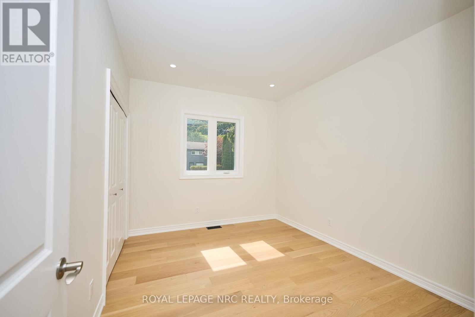 17 Glenbarr Road, St. Catharines, Ontario  L2T 1Y2 - Photo 28 - X12419320