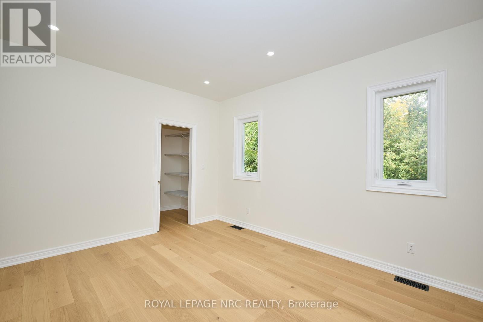 17 Glenbarr Road, St. Catharines, Ontario  L2T 1Y2 - Photo 22 - X12419320