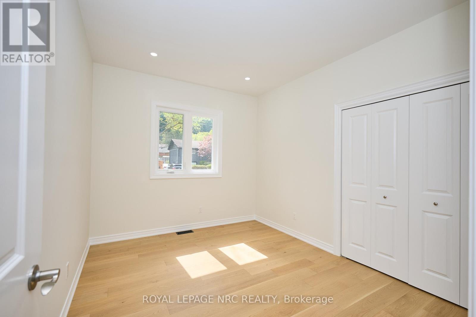 17 Glenbarr Road, St. Catharines, Ontario  L2T 1Y2 - Photo 18 - X12419320
