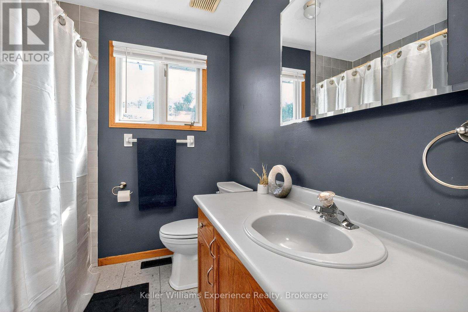 308 Assiniboia Street, Tay, Ontario  L0K 1R0 - Photo 22 - S12423149