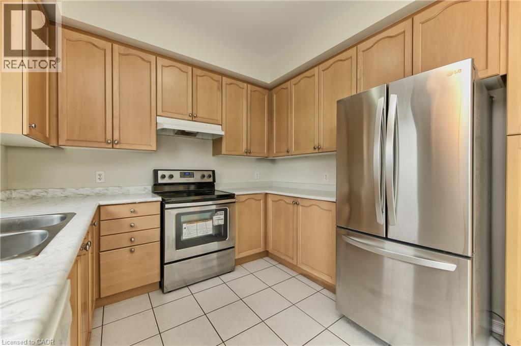 126 Merrilee Crescent, Hamilton, Ontario  L9A 0B1 - Photo 9 - 40772934