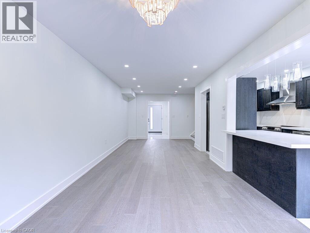 373 Ravineview Way, Oakville, Ontario  L6H 6S5 - Photo 11 - 40772022