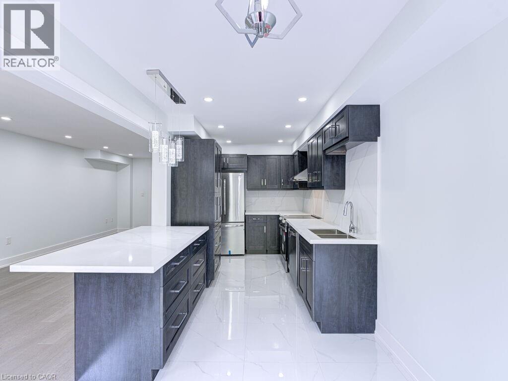 373 Ravineview Way, Oakville, Ontario  L6H 6S5 - Photo 15 - 40772022