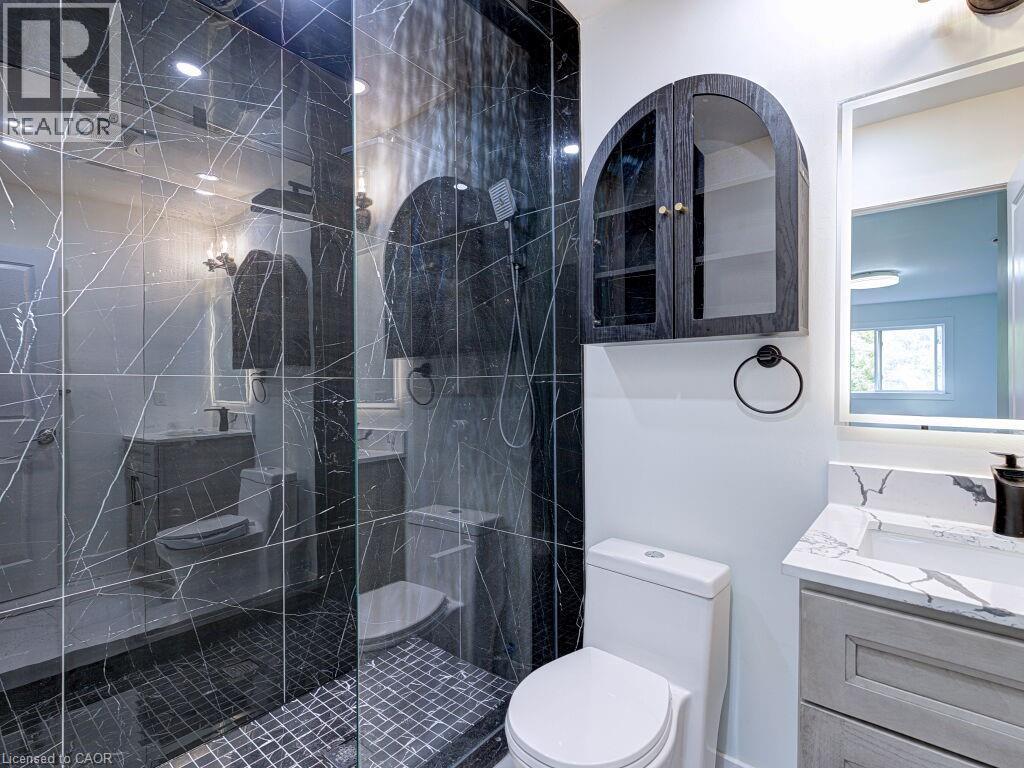 373 Ravineview Way, Oakville, Ontario  L6H 6S5 - Photo 25 - 40772022