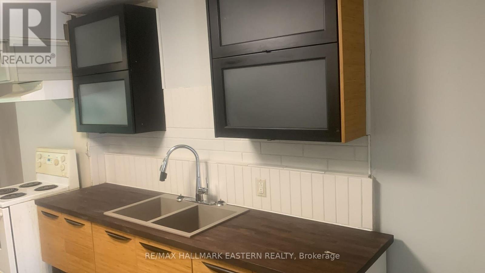 384 King Street W, Cobourg, Ontario  K9A 2N7 - Photo 10 - X12423146