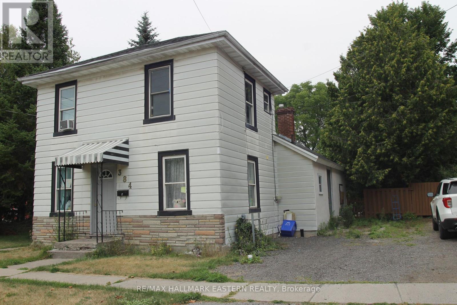 384 King Street W, Cobourg, Ontario  K9A 2N7 - Photo 2 - X12423146