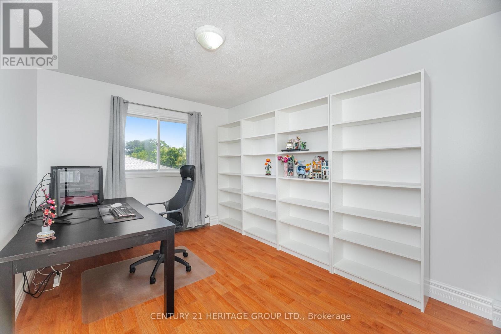 72 Osborn Street, Essa, Ontario  L0M 1B0 - Photo 17 - N12419272