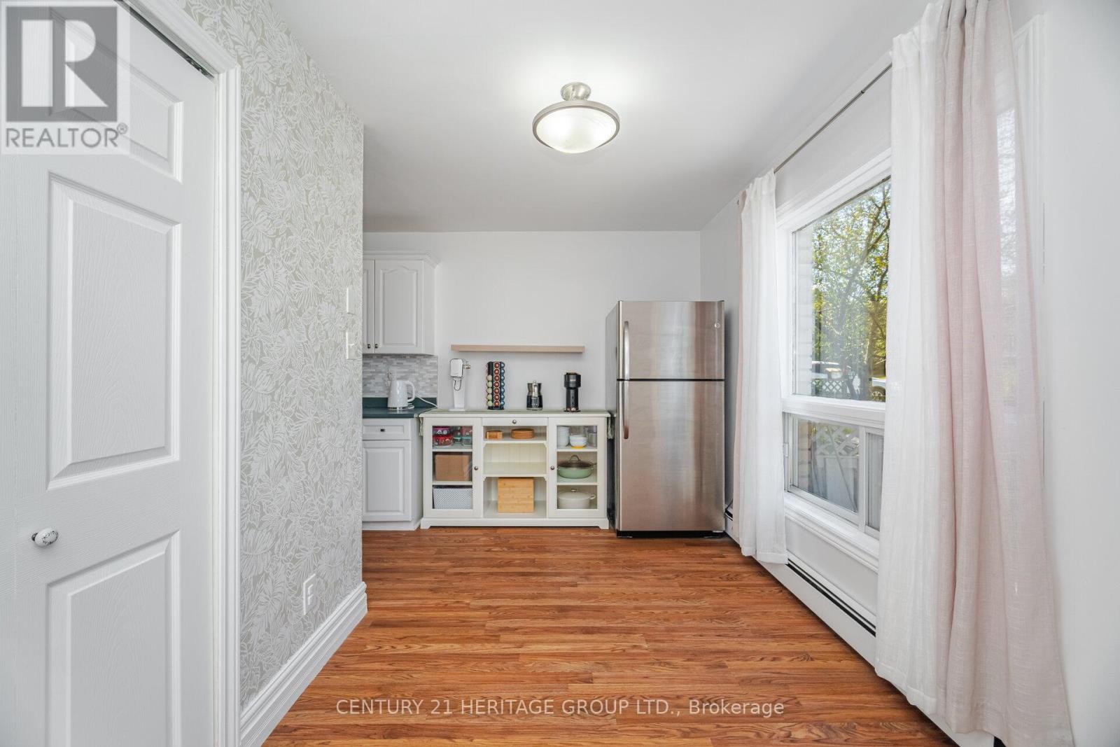 72 Osborn Street, Essa, Ontario  L0M 1B0 - Photo 10 - N12419272