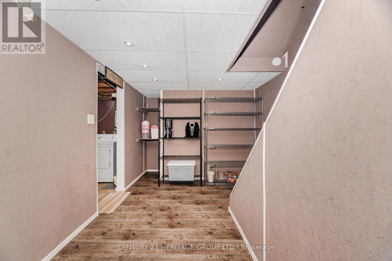 72 Osborn Street, Essa, Ontario  L0M 1B0 - Photo 25 - N12419272