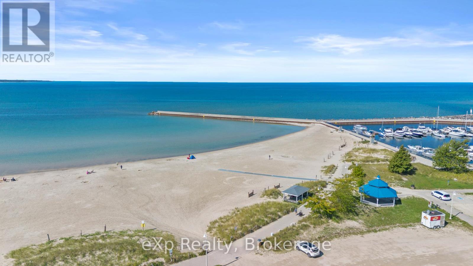 212 Green Street, Saugeen Shores, Ontario  N0H 2C0 - Photo 43 - X12391568