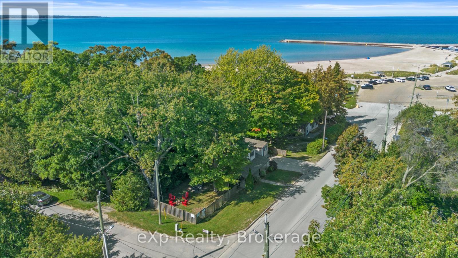 212 Green Street, Saugeen Shores, Ontario  N0H 2C0 - Photo 41 - X12391568