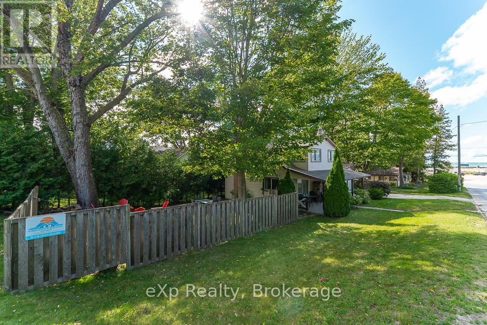 212 Green Street, Saugeen Shores, Ontario  N0H 2C0 - Photo 37 - X12391568