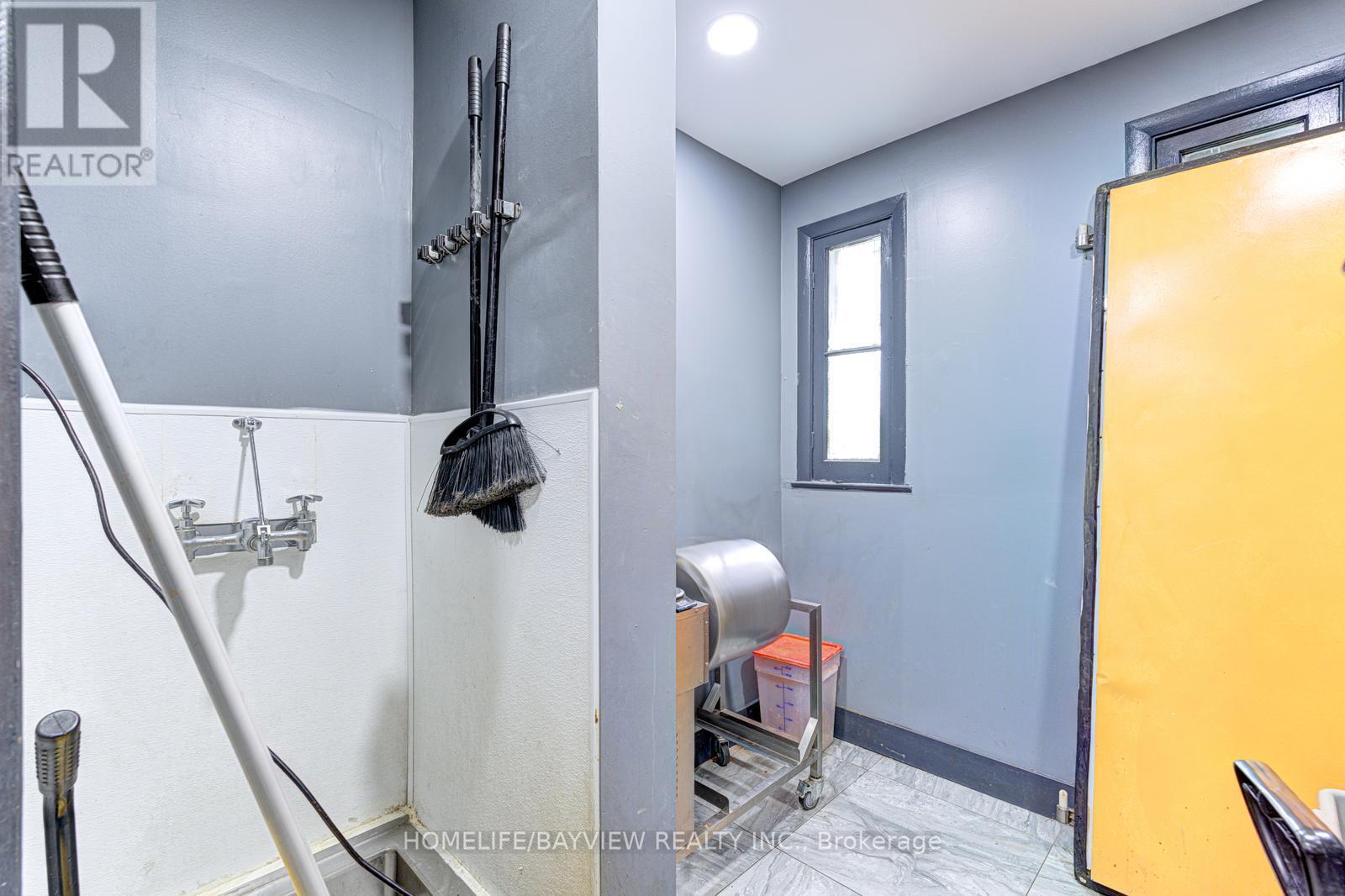 5775 Highway 7 E, Markham, Ontario  L3P 1A5 - Photo 43 - N12418230