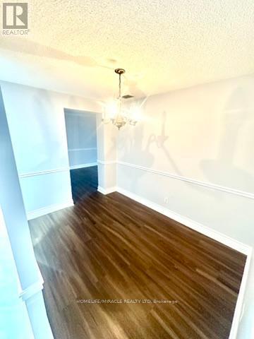 109 - 155 Hillcrest Avenue, Mississauga, Ontario  L5B 3Z2 - Photo 11 - W12416334