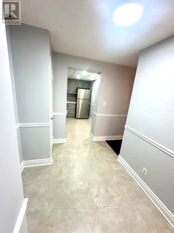 109 - 155 Hillcrest Avenue, Mississauga, Ontario  L5B 3Z2 - Photo 5 - W12416334