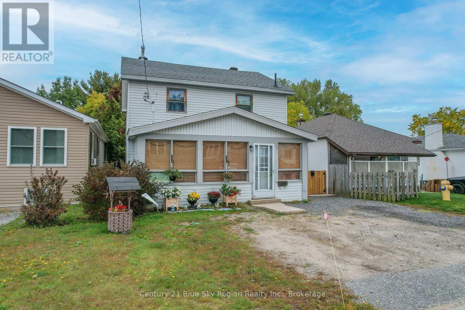 242 Princess Street E, North Bay, Ontario  P1B 1P9 - Photo 2 - X12423128