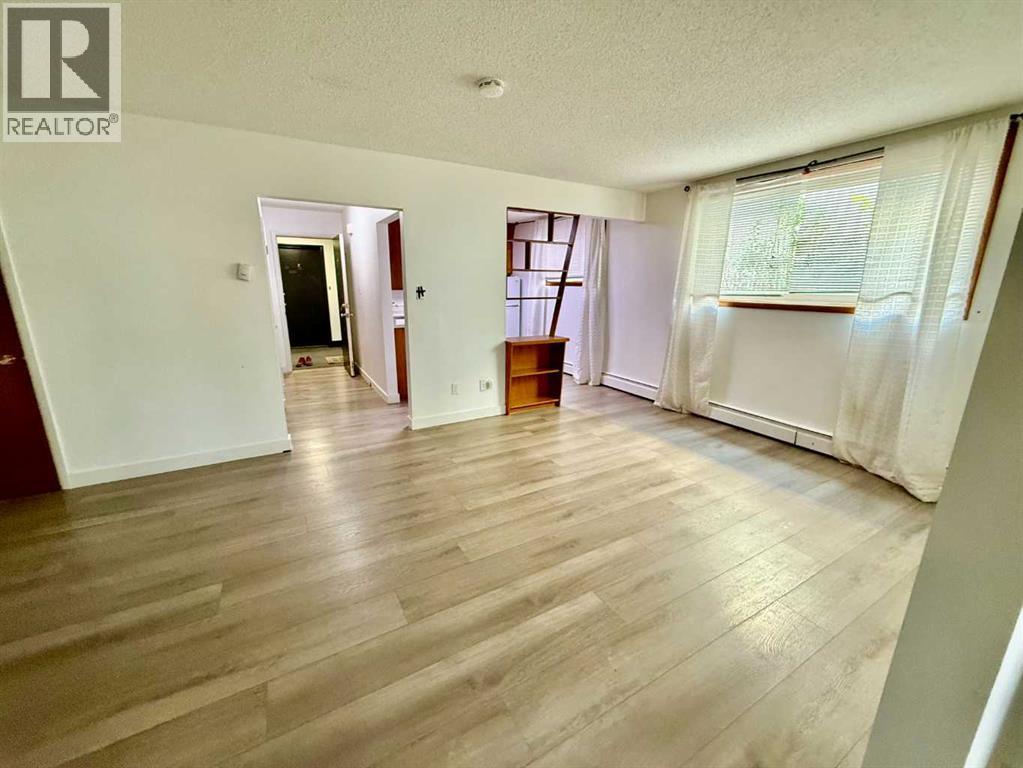 2812 33 Street Sw, Calgary, Alberta  T3E 2T6 - Photo 6 - A2259396