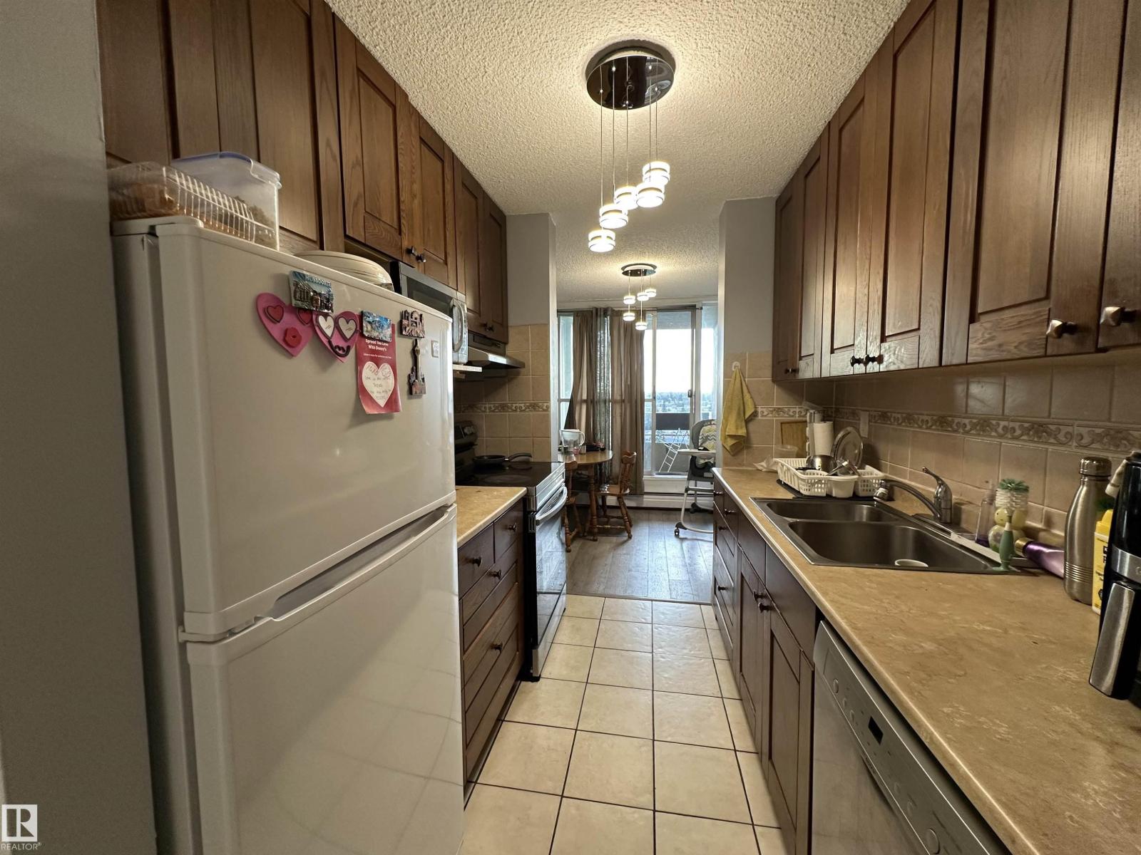 #75 8735 165 St Nw, Edmonton, Alberta  T5R 2R6 - Photo 5 - E4459171