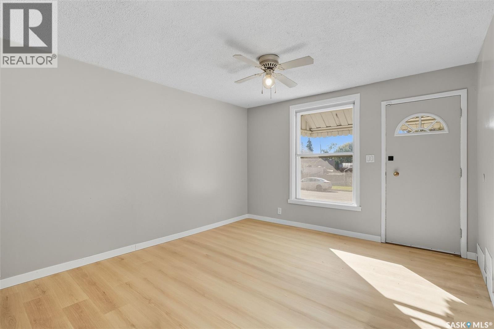 517 Isabella Street W, Saskatoon, Saskatchewan  S7M 0E3 - Photo 2 - SK019225