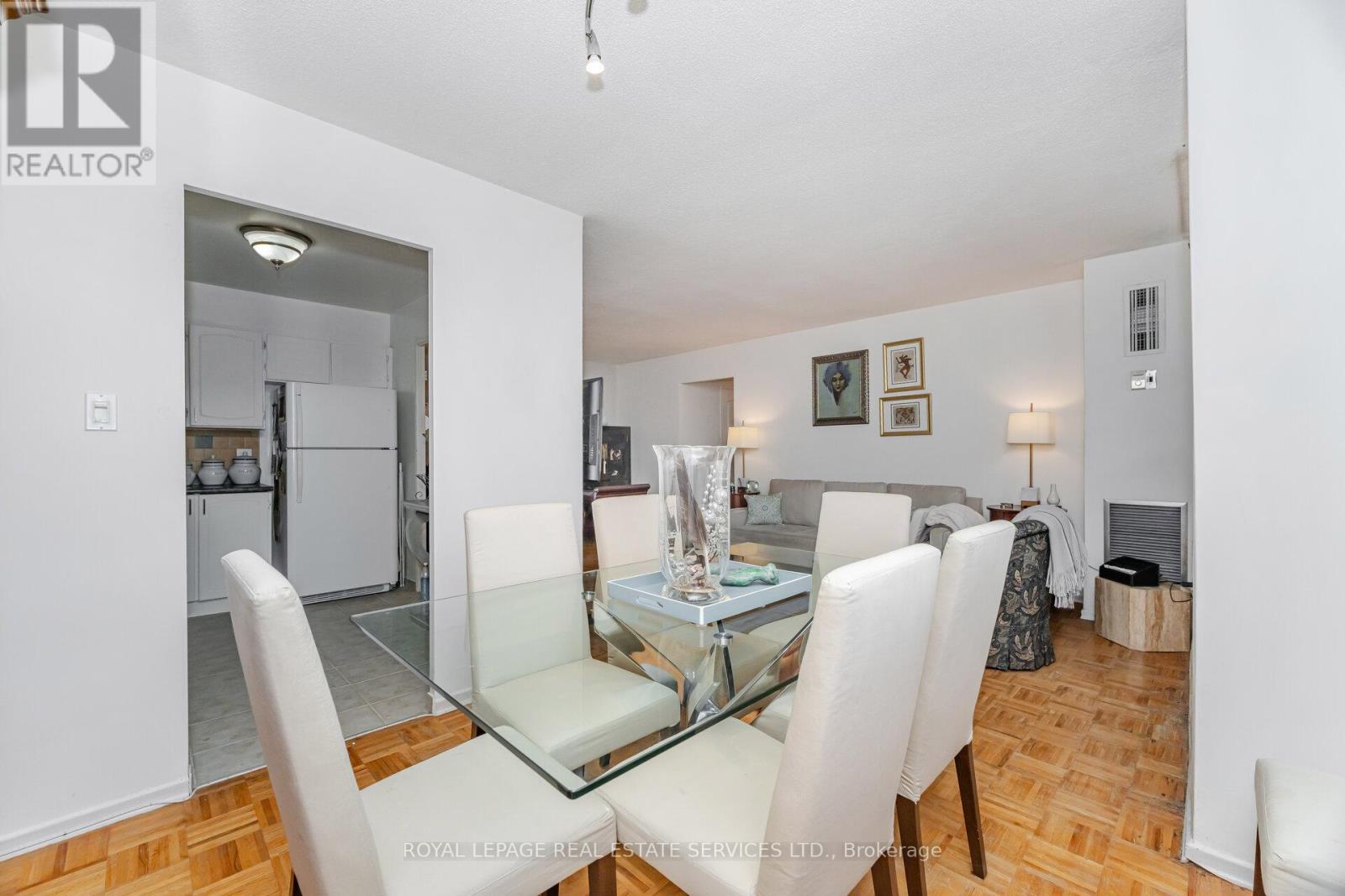 303 - 10 Edgecliff Golfway, Toronto, Ontario  M3C 3A3 - Photo 11 - C12423083
